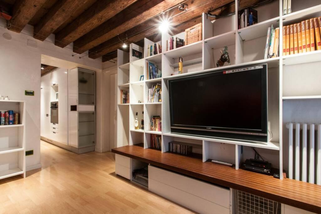 Bellissimo Appartamento In Palazzo Storico Venecia Exterior foto